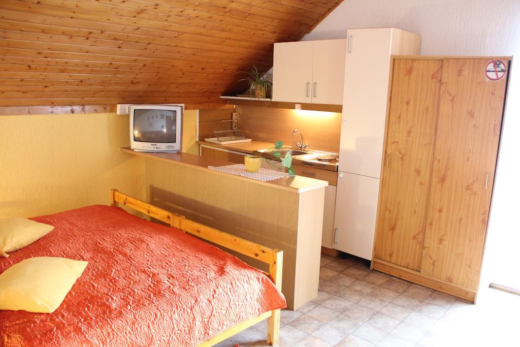 Mekina Guesthouse Maribor Quarto foto